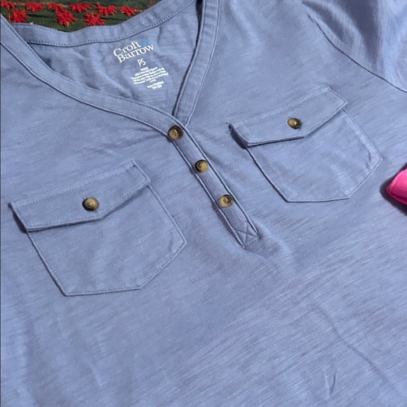 Croft & Barrow Perriwinkle and Pink Button-Up Tops - Picture 7 of 12